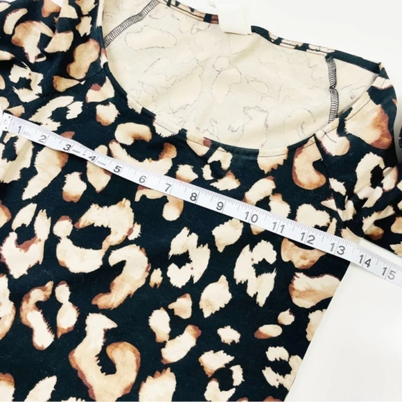 H&M Black Long Sleeve Animal Print Romper Size Small - Picture 6 of 8